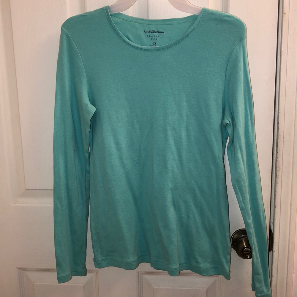 Classic Iong sleeve tee, in good condition
